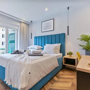 Bed & Breakfast West Coast Deluxe 